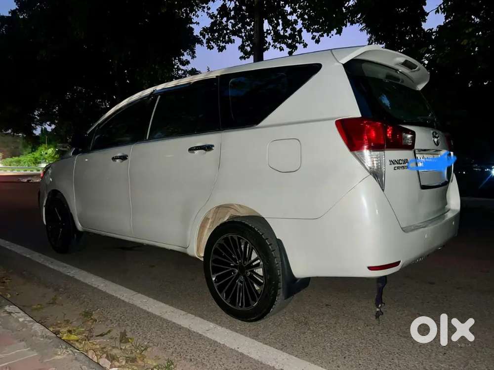 Toyota Innova Crysta 2.8z 2017