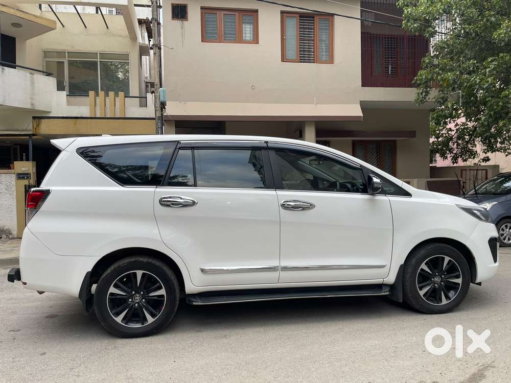 Toyota Innova Crysta 2.8z Automatic, 2019, Diesel