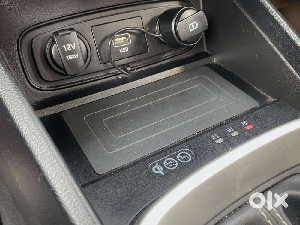 Hyundai Venue 1.0 Sx Turbo Dct, 2021, Petrol