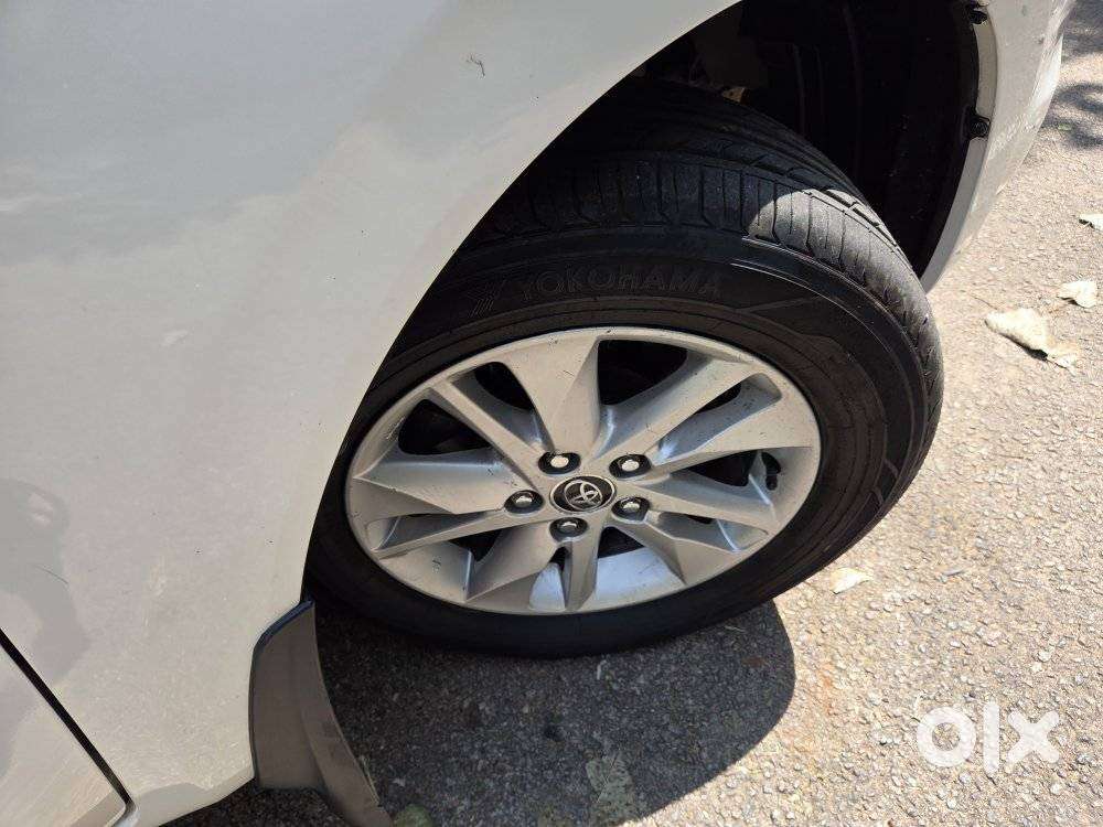 Toyota Innova Crysta 2.8 Gx At, 2016, Diesel