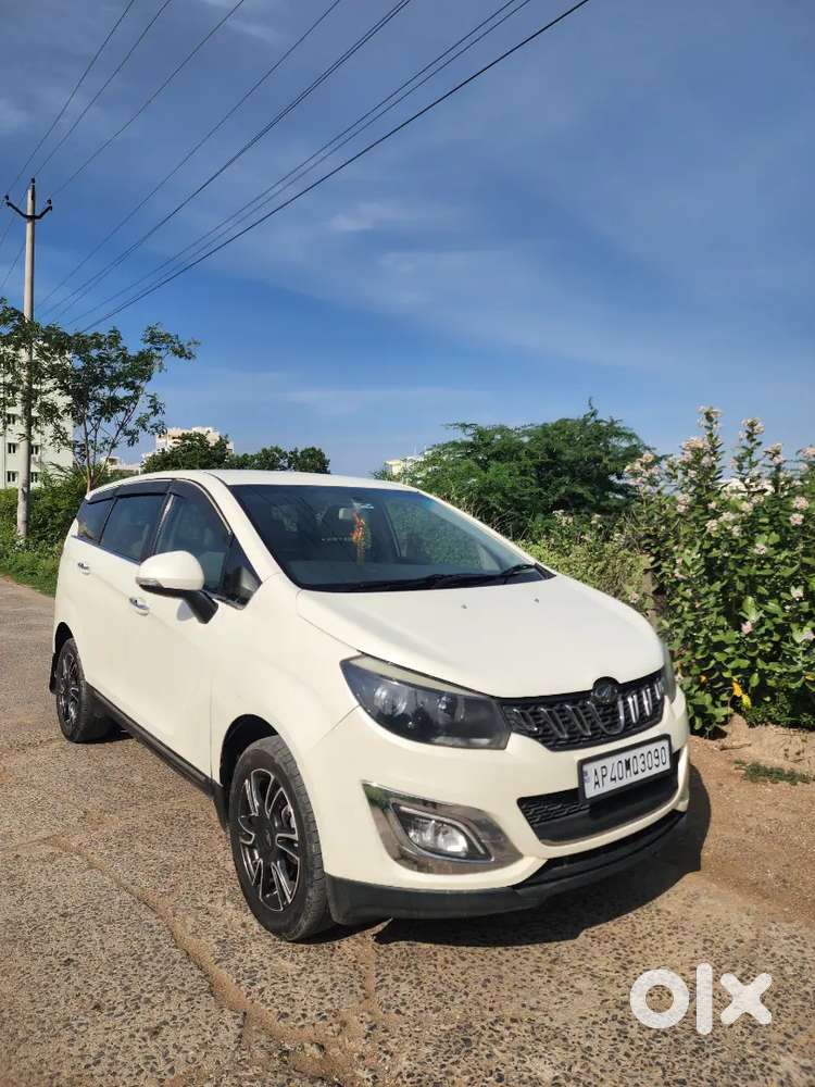 Mahindra Marazzo 2018  M8 Diesel.