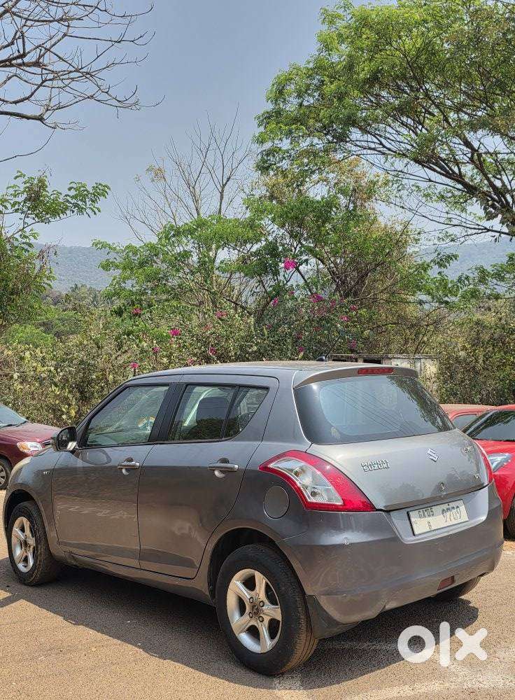 Maruti Suzuki Swift Vxi 1.2 Abs Bs-iv, 2013, Petrol