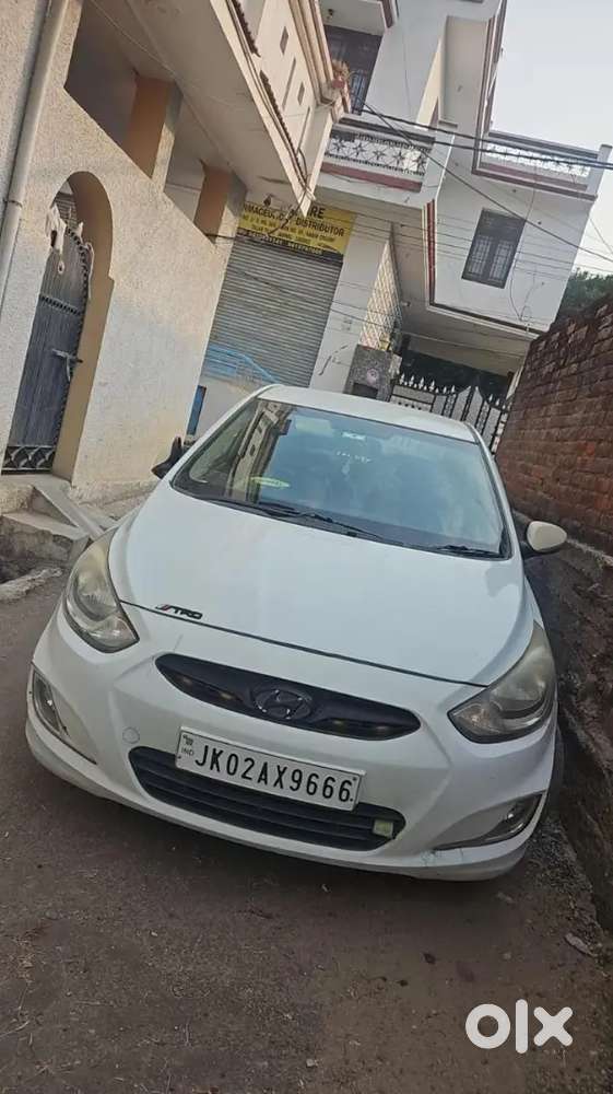 Hyundai Verna 1.6 Crdi 2012 Model