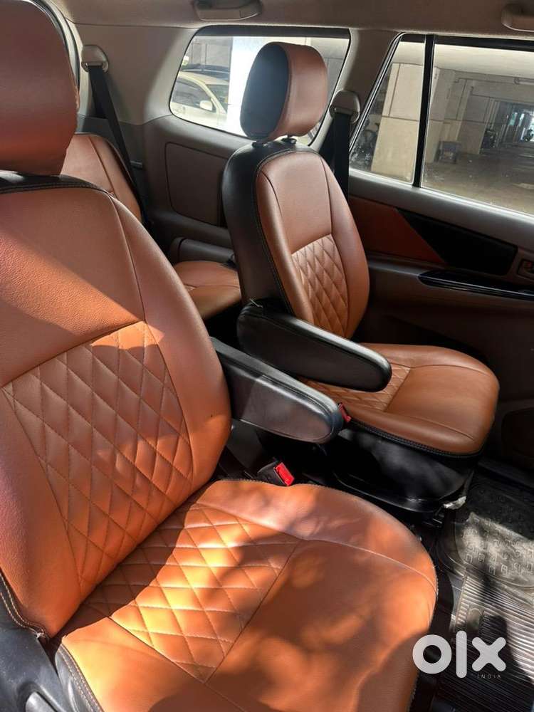 Toyota Innova 2015, 8 Lack