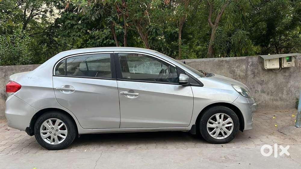 Honda Amaze 2016 Diesel Well Maintained
