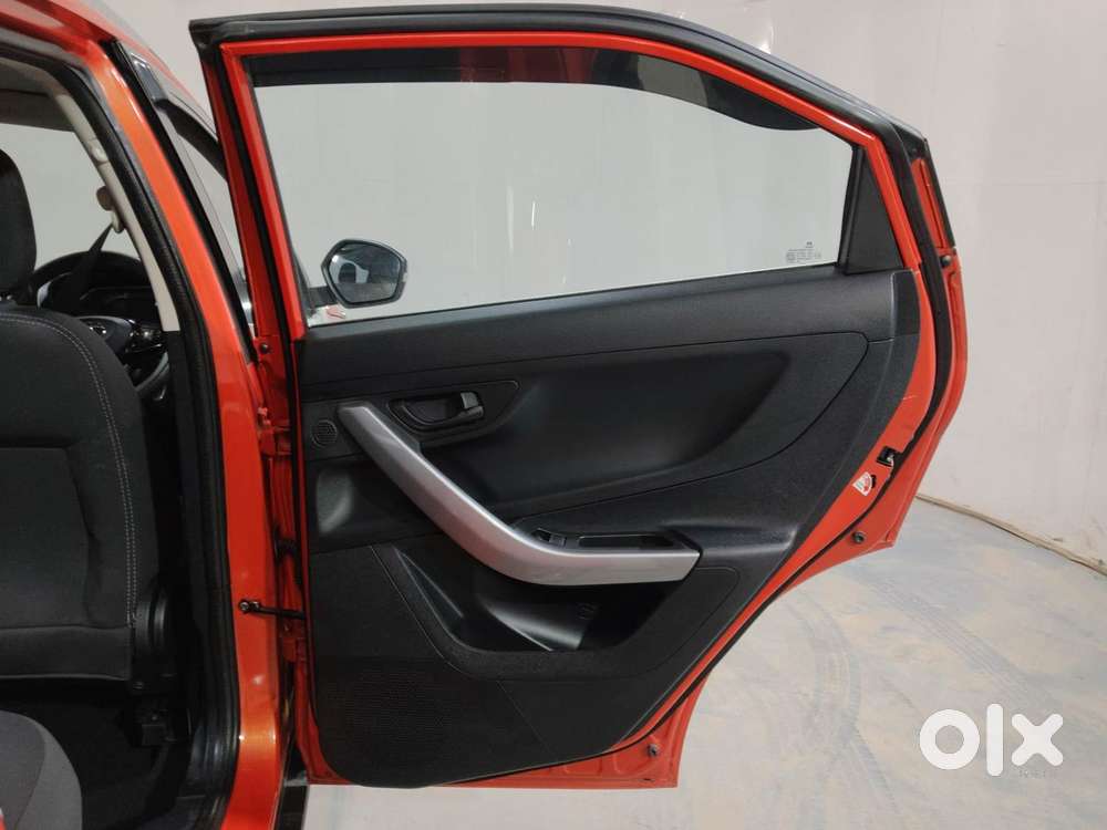 Tata Nexon 1.2 Revotron Xma Amt (s), 2022, Petrol