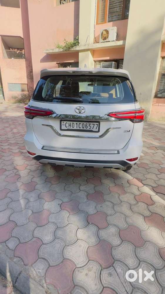 Toyota Fortuner 2023 June ,advocate Driver Diesel Well Maintained