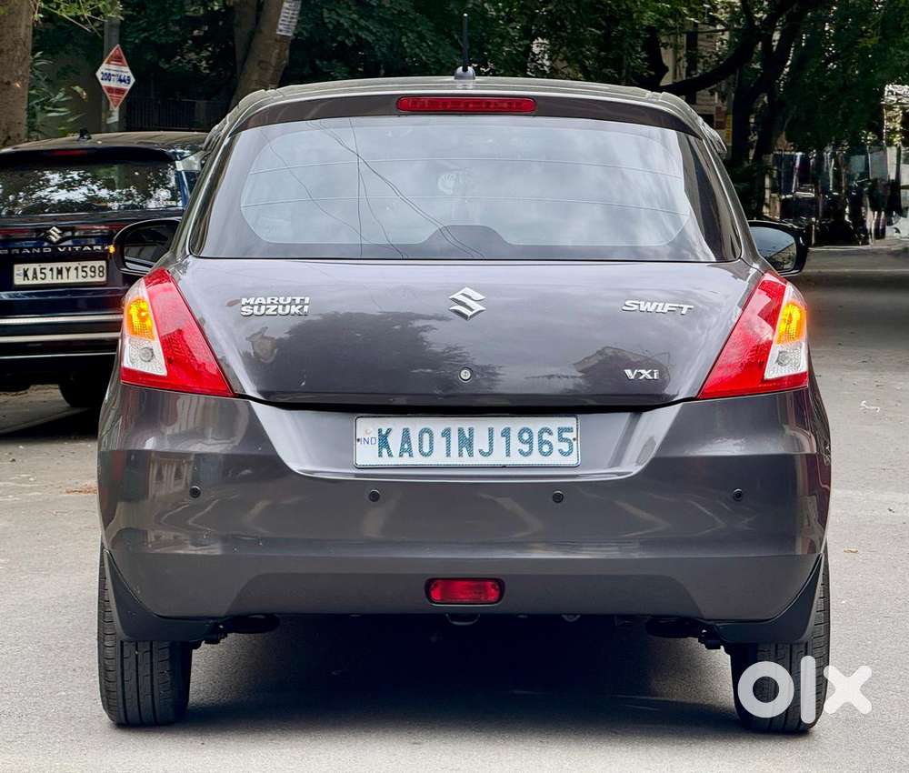 Maruti Suzuki Swift Vxi With Abs, 2017, Petrol