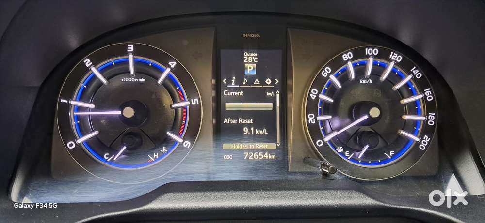 Toyota Innova Crysta [2020-ongoing] 2.4 Zx 7 Str, 2022, Diesel