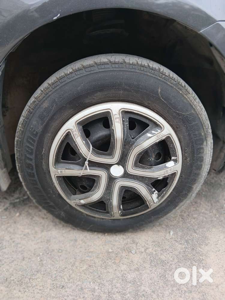 Maruti Suzuki Swift Vxi + Manual, 2015, Petrol