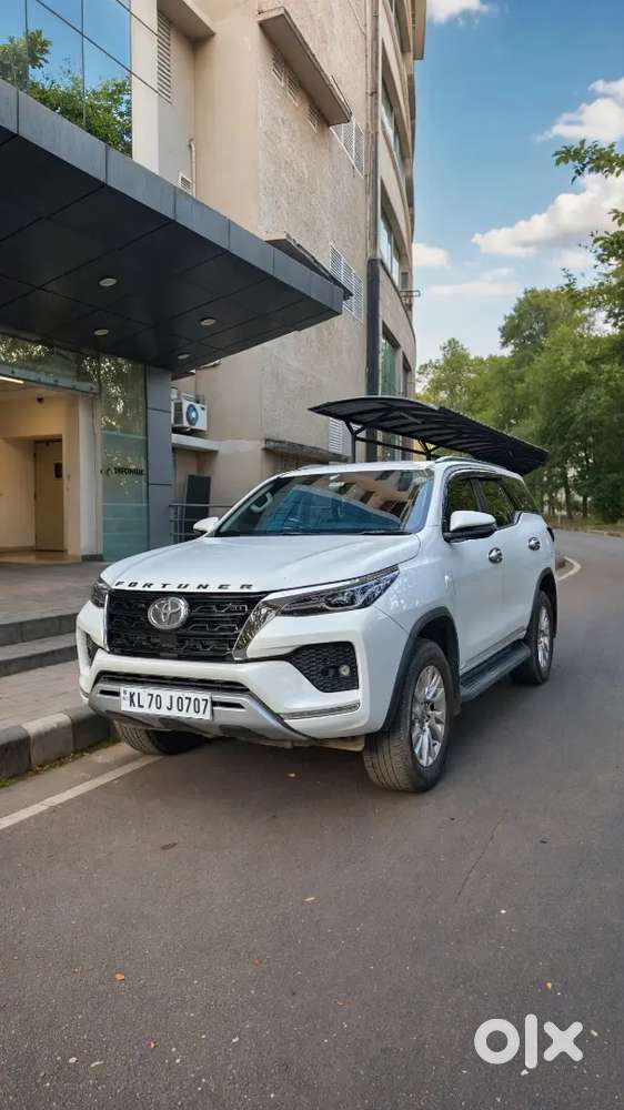 Toyota Fortuner 2023 Diesel  Autoamatic At  4x4 Low Km  Vehicle