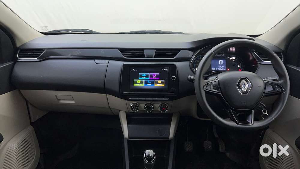 Renault Triber Rxt, 2023, Petrol