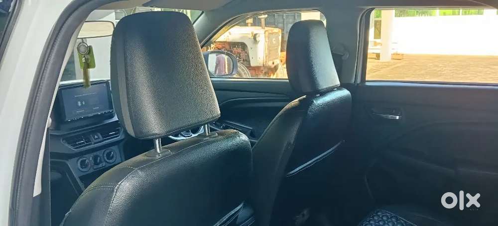 Maruti Brezza 2023 Lxi Cng
