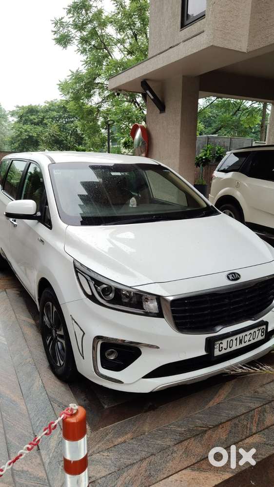 Kia Grand Carnival Well Maintened With Full Insurance