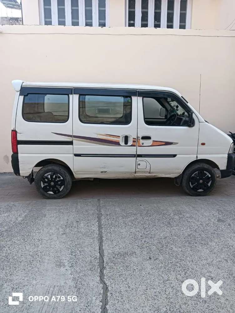 Maruti Suzuki Eeco 2016