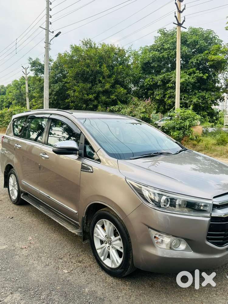 2018 Toyota Innova Crysta 2.8 Zx At 7 Seater
