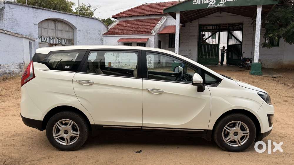 Mahindra Marazzo M6 8str, 2019, Diesel