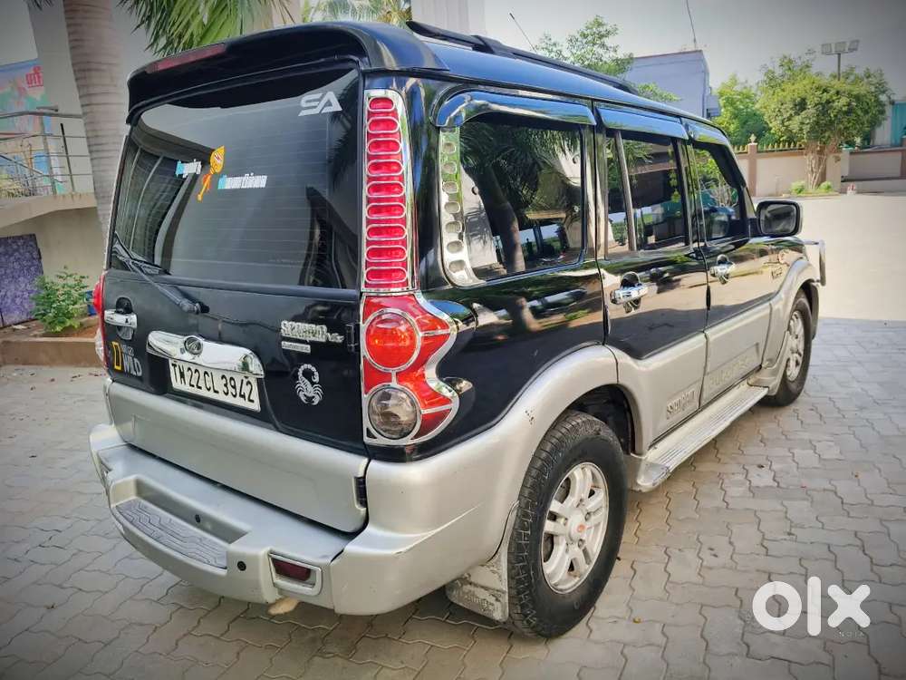 Mahindra Scorpio
Automatic 
2013 
Km. 1.38.000
Insurance Current