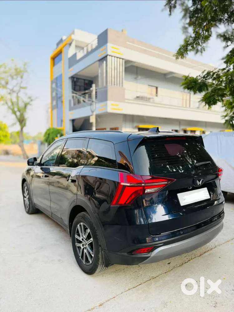 Mahindra Xuv700 2022 Diesel 120000 Km Driven