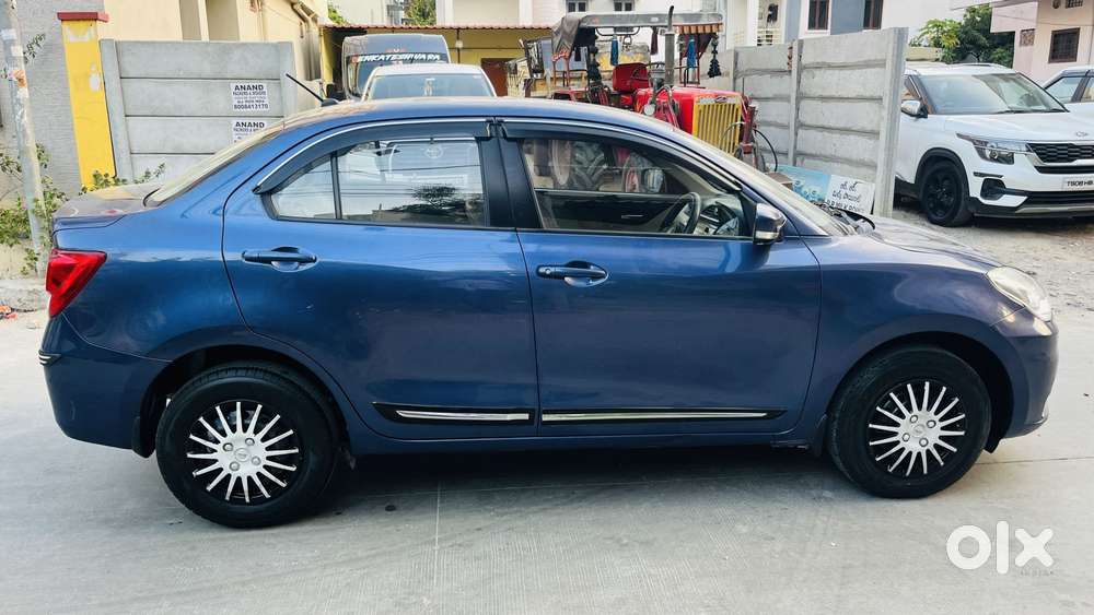 Maruti Suzuki Dzire 1.2 Vxi, 2022, Petrol