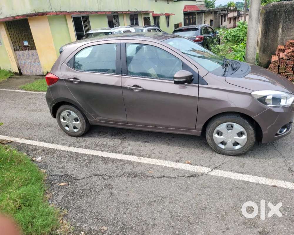 Tata Tiago 1.2 Revotron Xm, 2016, Petrol
