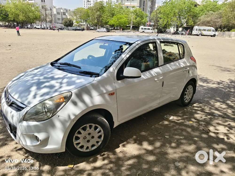 Hyundai New I20 2010 Cng & Hybrids 90000 Km Driven