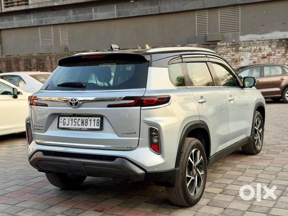 Toyota Urban Cruiser Hyryder 1.5 V Hybrid, 2023, Petrol