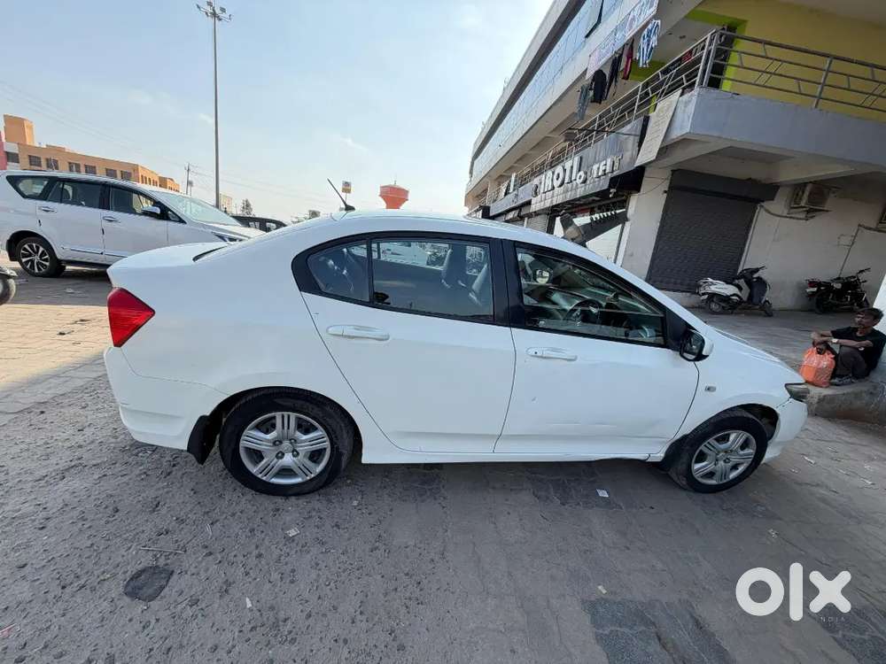 Honda City 2013 Petrol Well Maintained