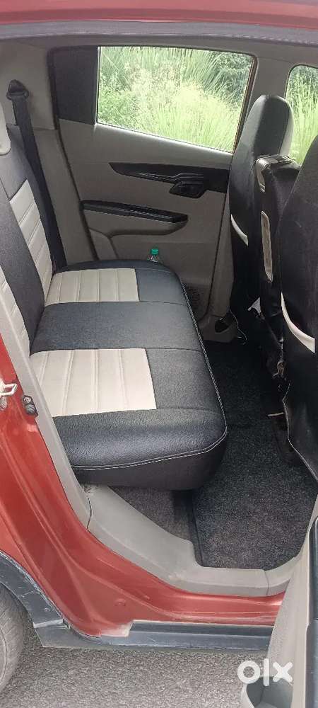 Mahindra Kuv100 Nxt Petrol 2016