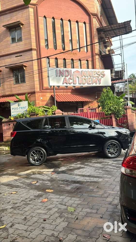 Toyota Innova Crysta 2016 Year