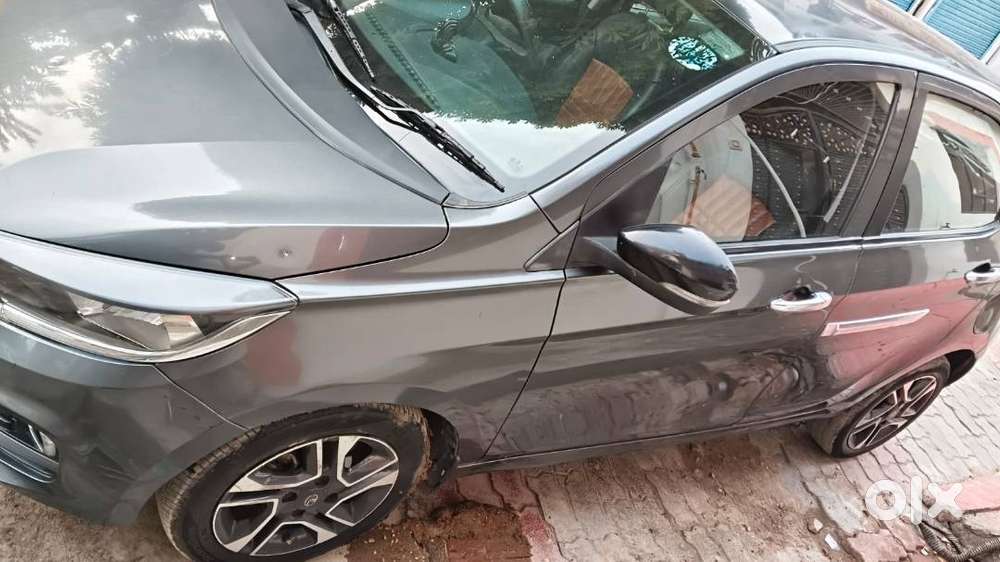 Tata Tiago Xz Plus 2022 Petrol Dual-tone