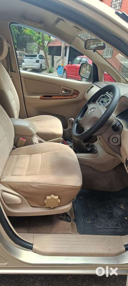 Toyota Innova 2009-2011 2.0 Vx 8 Str, 2008, Diesel