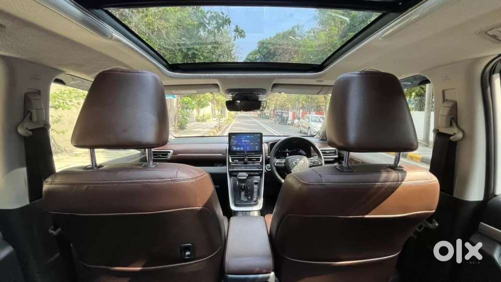 Toyota Innova Hycross 2.0 Zx (o) Hybrid 7 Str, 2024, Petrol