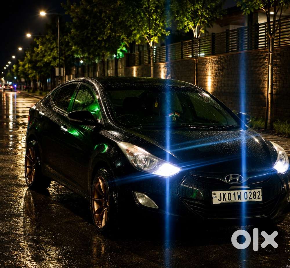 Hyundai Elantra 2014 Petrol 70000 Km Driven