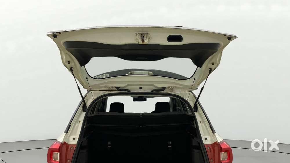 Maruti Suzuki Vitara Brezza 1.5 Zxi Plus At, 2021, Petrol