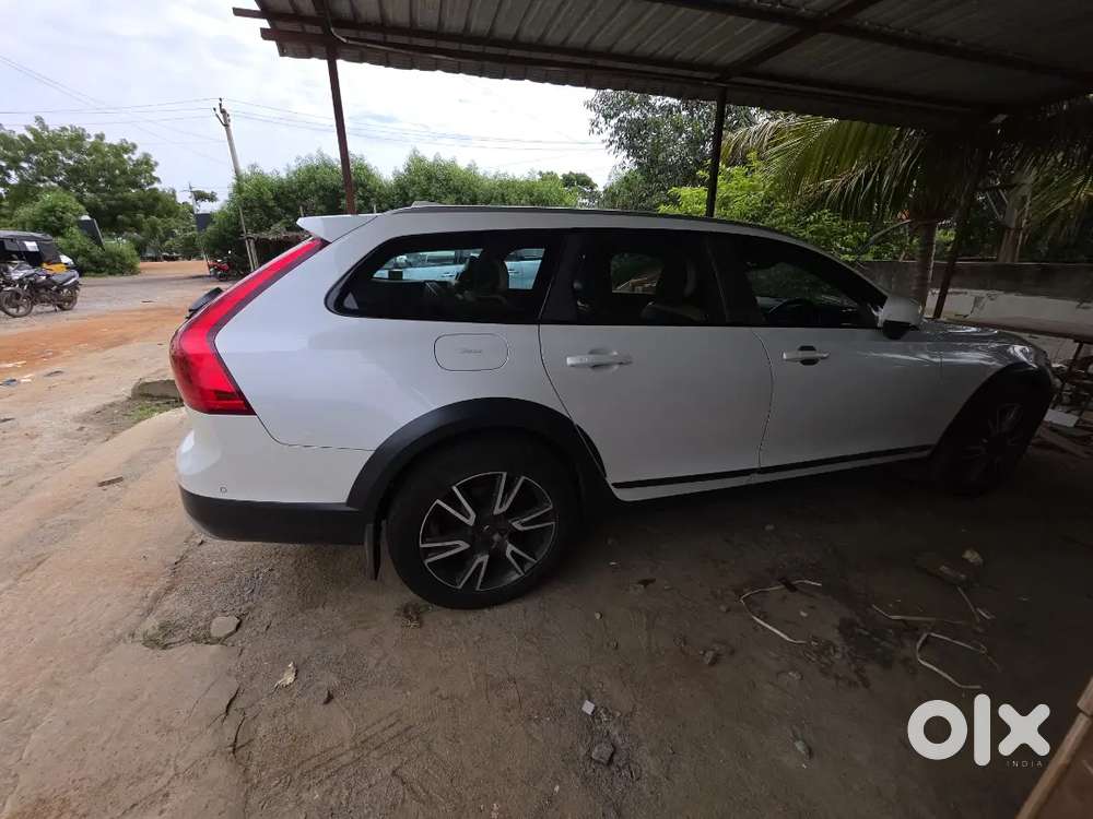 Volvo V90 Cross Country 2017 Diesel Automatic