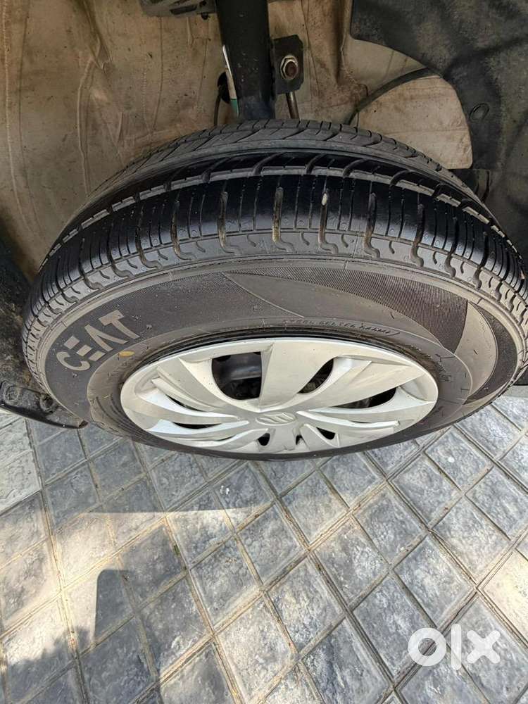 Maruti Suzuki Swift 2022 Petrol 75000 Km Driven