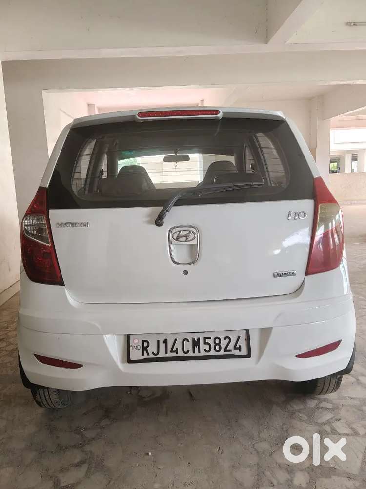 Hyundai I10 Sportz 2011