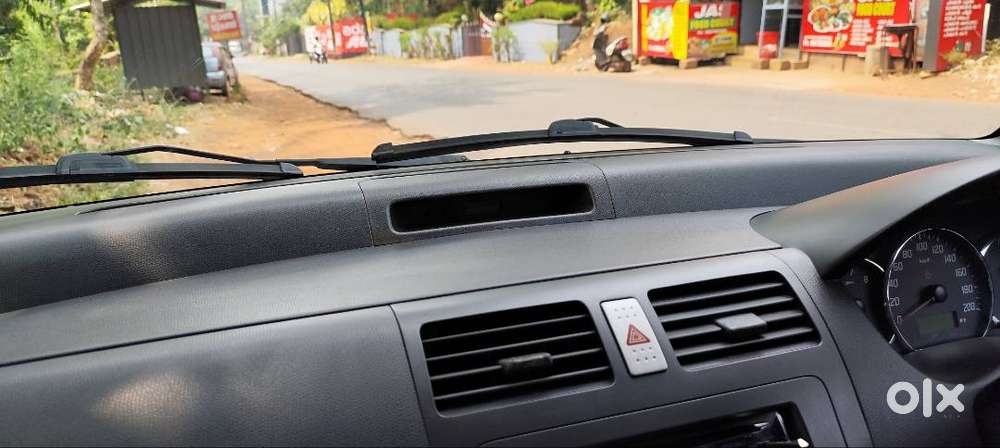 Swift Vxi White Colour
