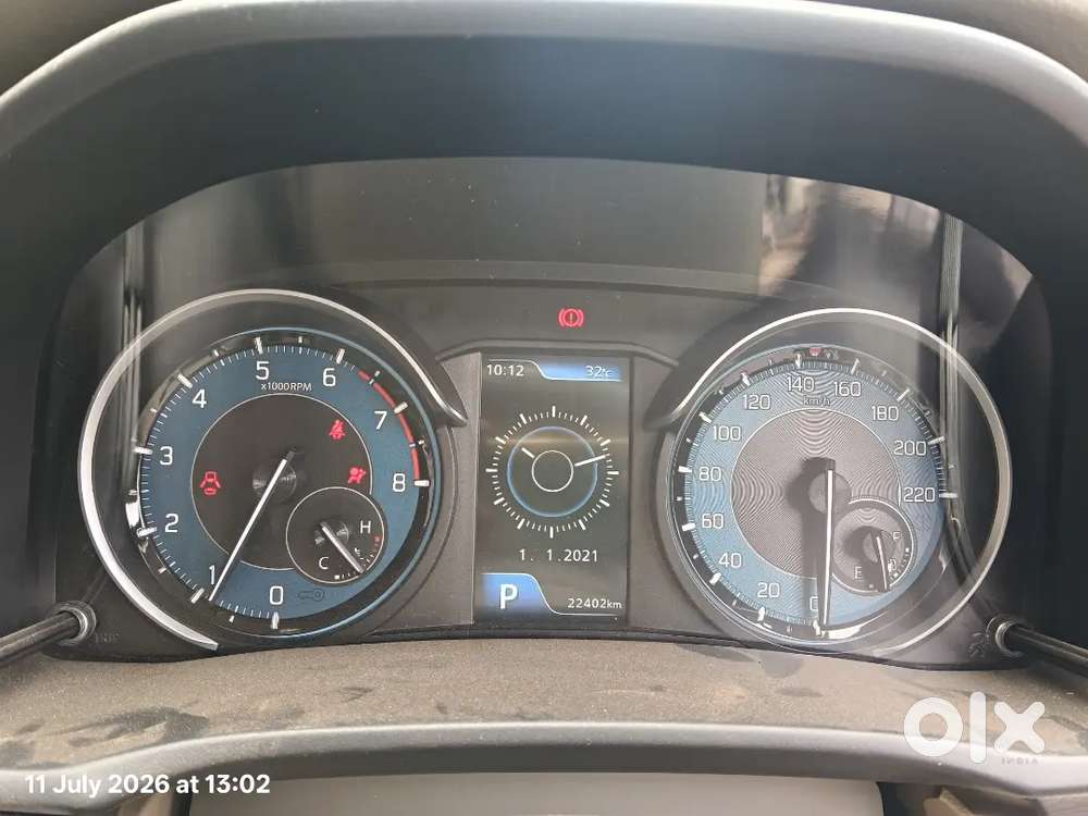 Toyota Rumion (ertiga ) V  Cvt At 2024 Top End