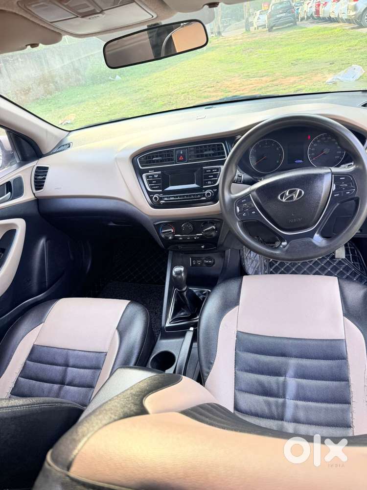 Hyundai I20 Sportz 1.2 Bs-iv, 2018, Petrol