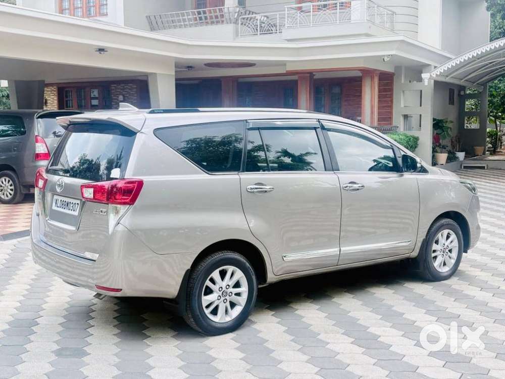 Toyota Innova Crysta 2.8 Gx At, 2017, Diesel