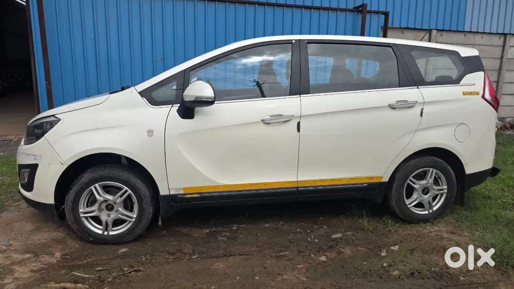 Mahindra Marazzo Diesel 2019