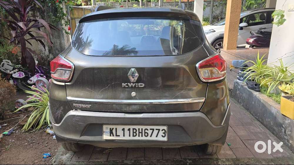 Fuel Efficient 2017 Renault Kwid 1.0 L Rxt Single Owner/21 Kmpl