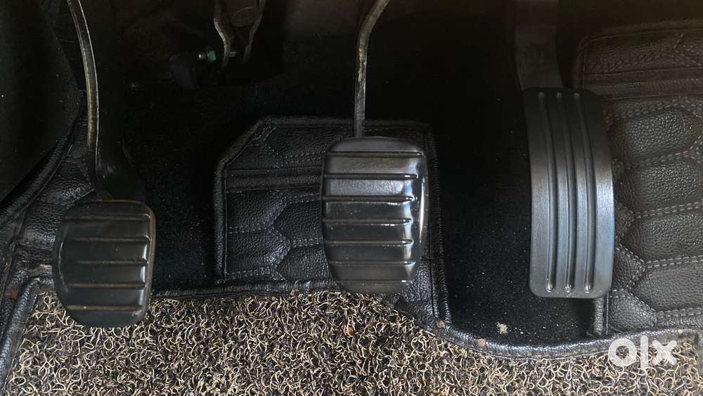 Renault Captur Platine Dual Tone Petrol, 2019, Petrol