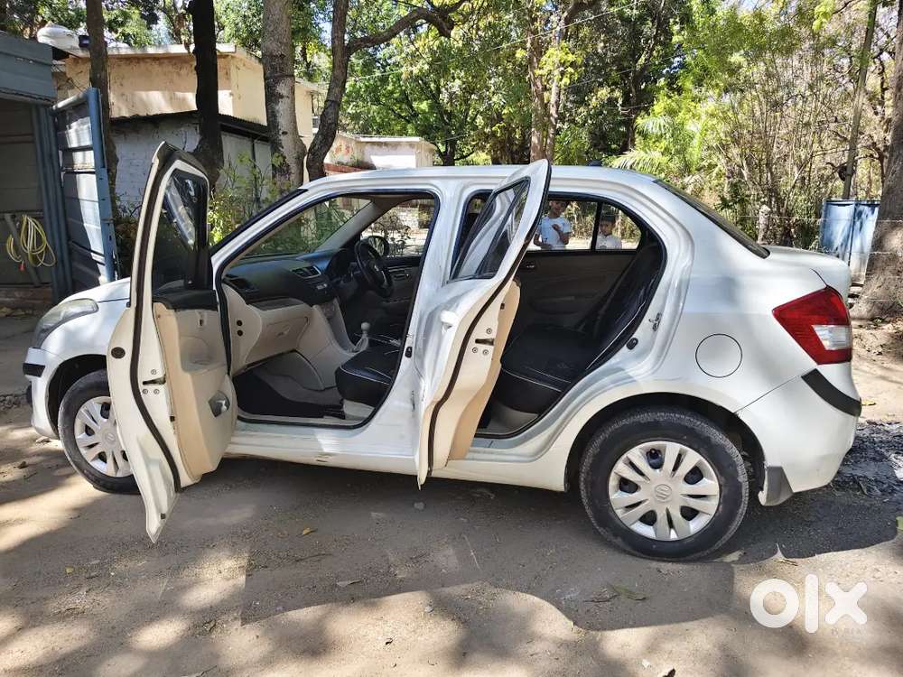 Maruti Suzuki Dzire 2015 Diesel 90000 Km Driven