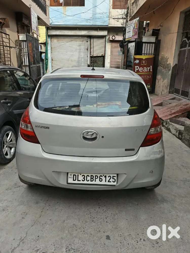 Good Condition  Hyundai I20 Magna 2011 With Manual Transmission