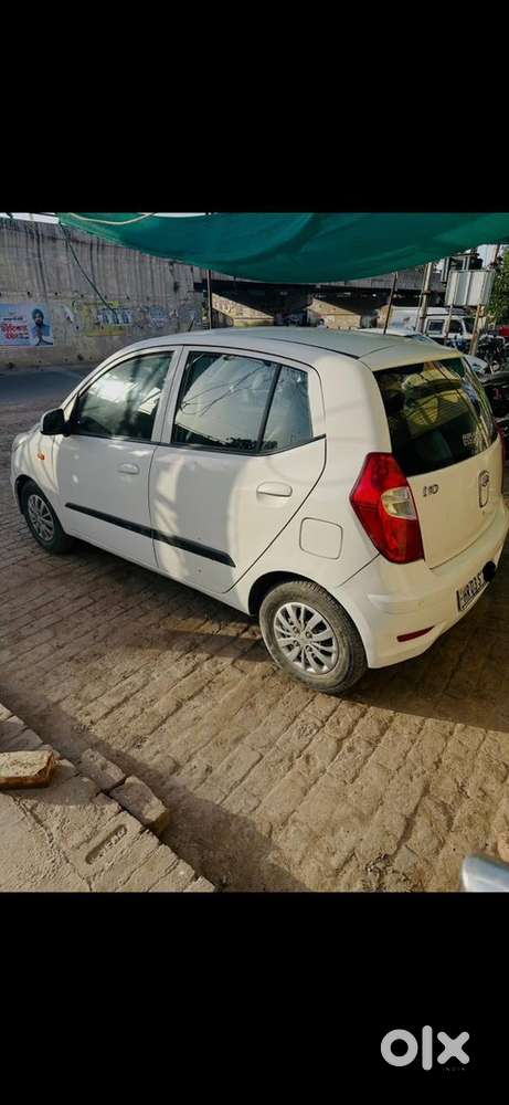 Hyundai I10 Sportz 2015 Km Driven