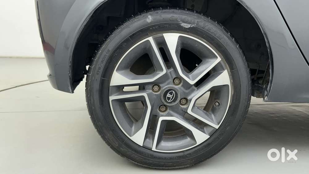 Tata Tiago Xza Plus, 2022, Petrol