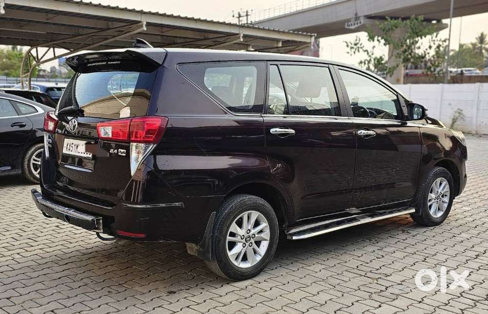 Toyota Innova Crysta 2.4 V 8 Str, 2017, Diesel